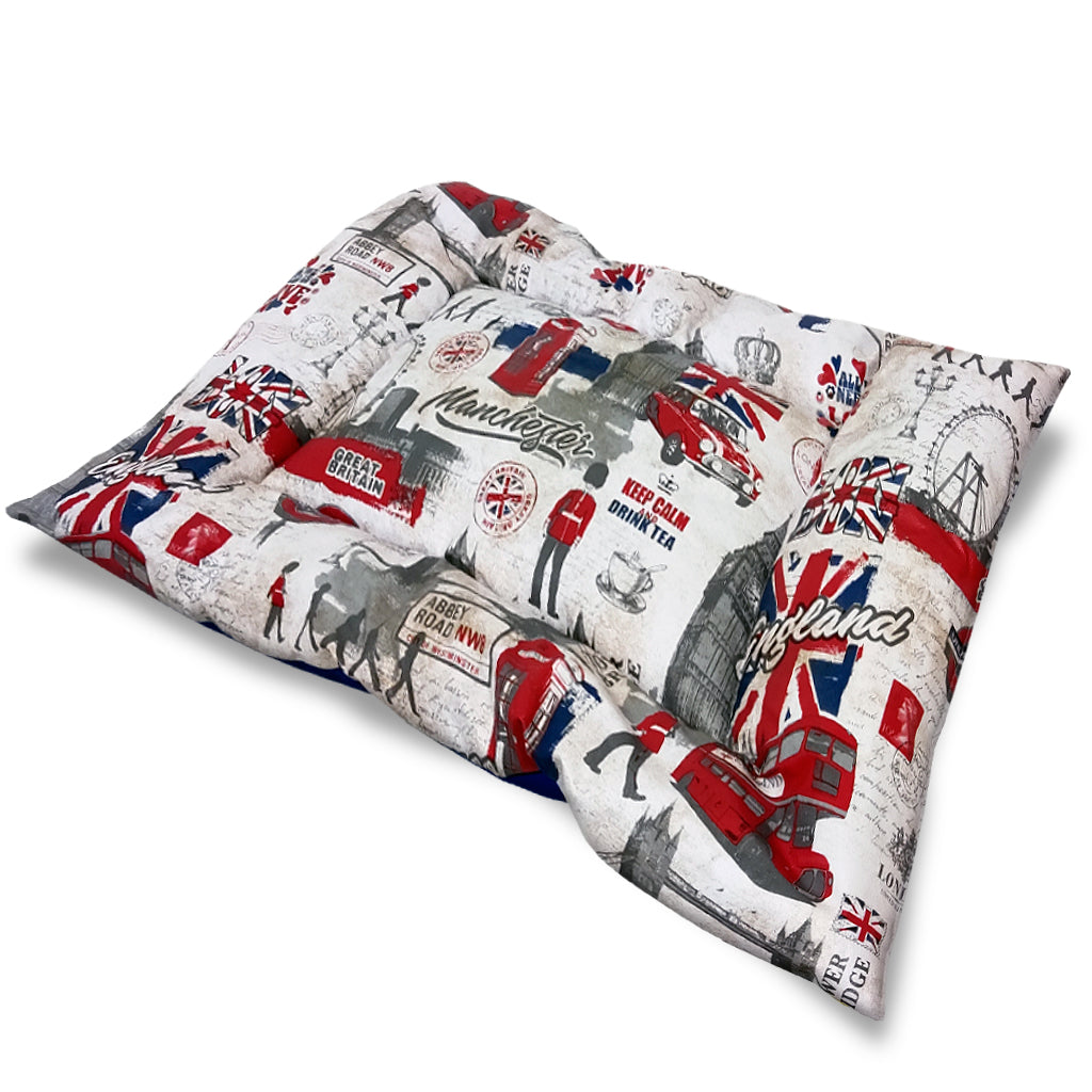 Cucha Cama para Mascota 100% Impermeable 66x50 cm Diseño Inglaterra - SentiteBella.uy